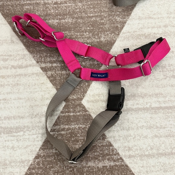 PetSafe Easy Walk Dog Harness Raspberry Gray Large - Picture 2 of 5